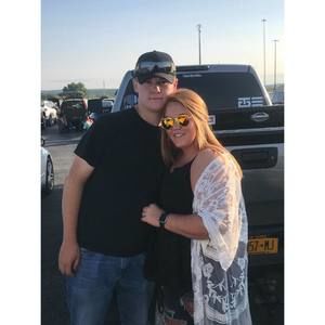 Meet your Posher, Nikki